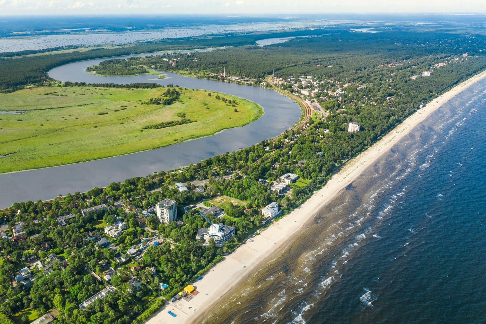 Good Stay Eiropa Hotel Economy Jūrkalne Eksteriør bilde