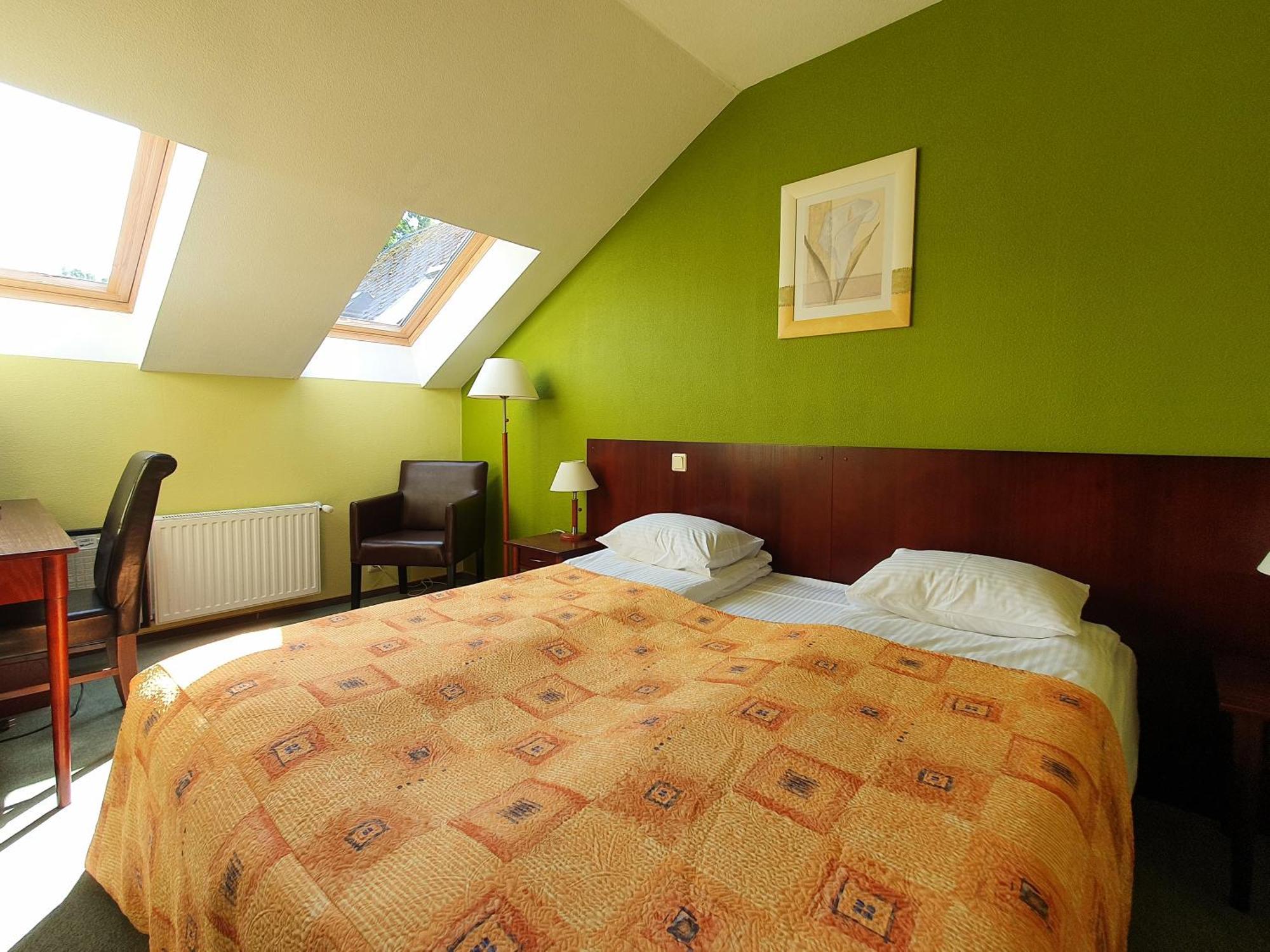 Good Stay Eiropa Hotel Economy Jūrkalne Eksteriør bilde