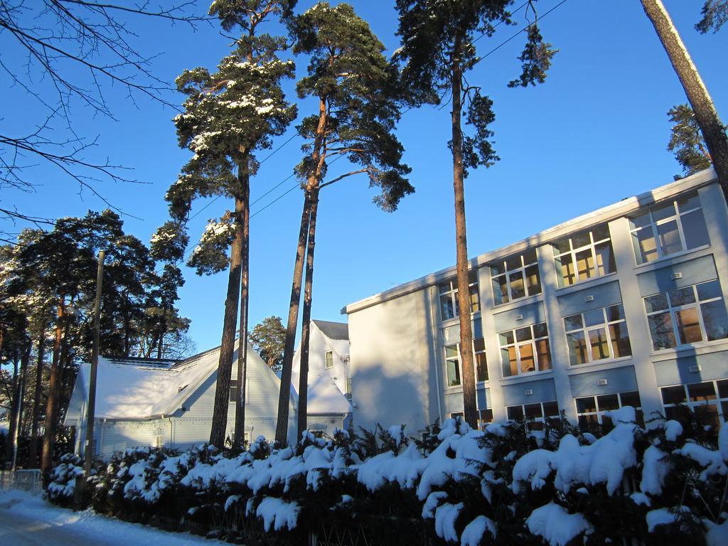 Good Stay Eiropa Hotel Economy Jūrkalne Eksteriør bilde