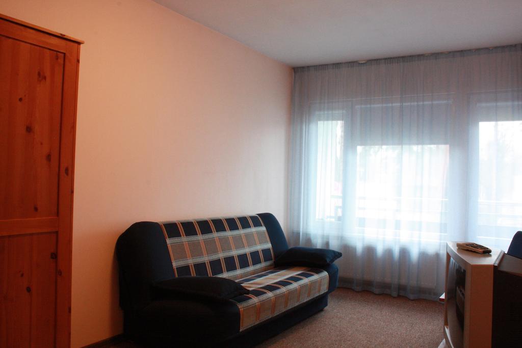 Good Stay Eiropa Hotel Economy Jūrkalne Rom bilde
