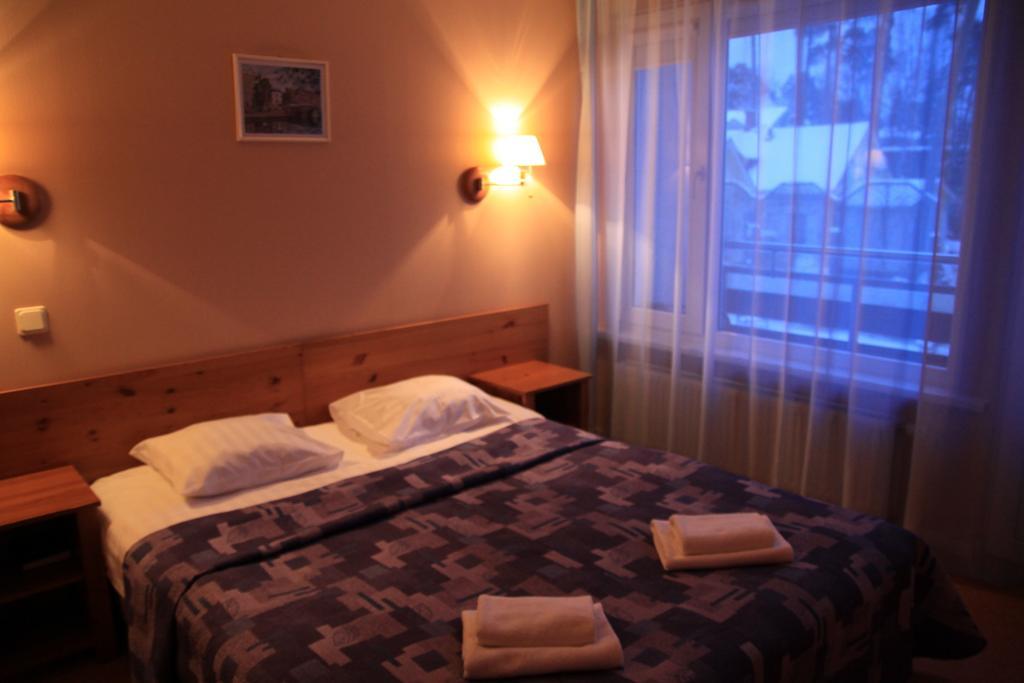 Good Stay Eiropa Hotel Economy Jūrkalne Rom bilde