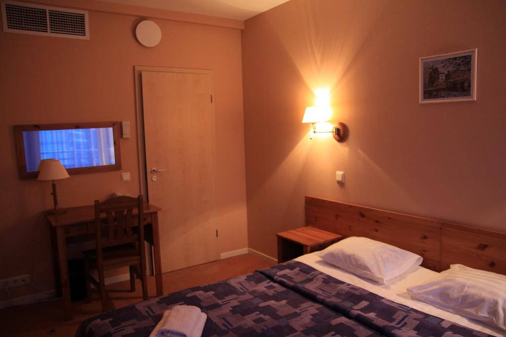 Good Stay Eiropa Hotel Economy Jūrkalne Rom bilde